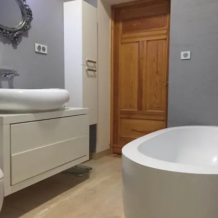 Apartament Kwiatowa